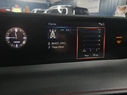 Used 2019 Lexus UX 200 F Sport image 33