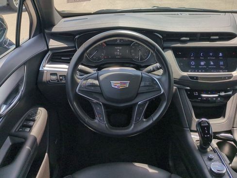 Used 2023 Cadillac XT5 Luxury FWD image 19