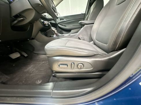 Used 2023 Buick Encore GX Preferred w/ Cold Weather Comfort Package AWD/4WD image 15