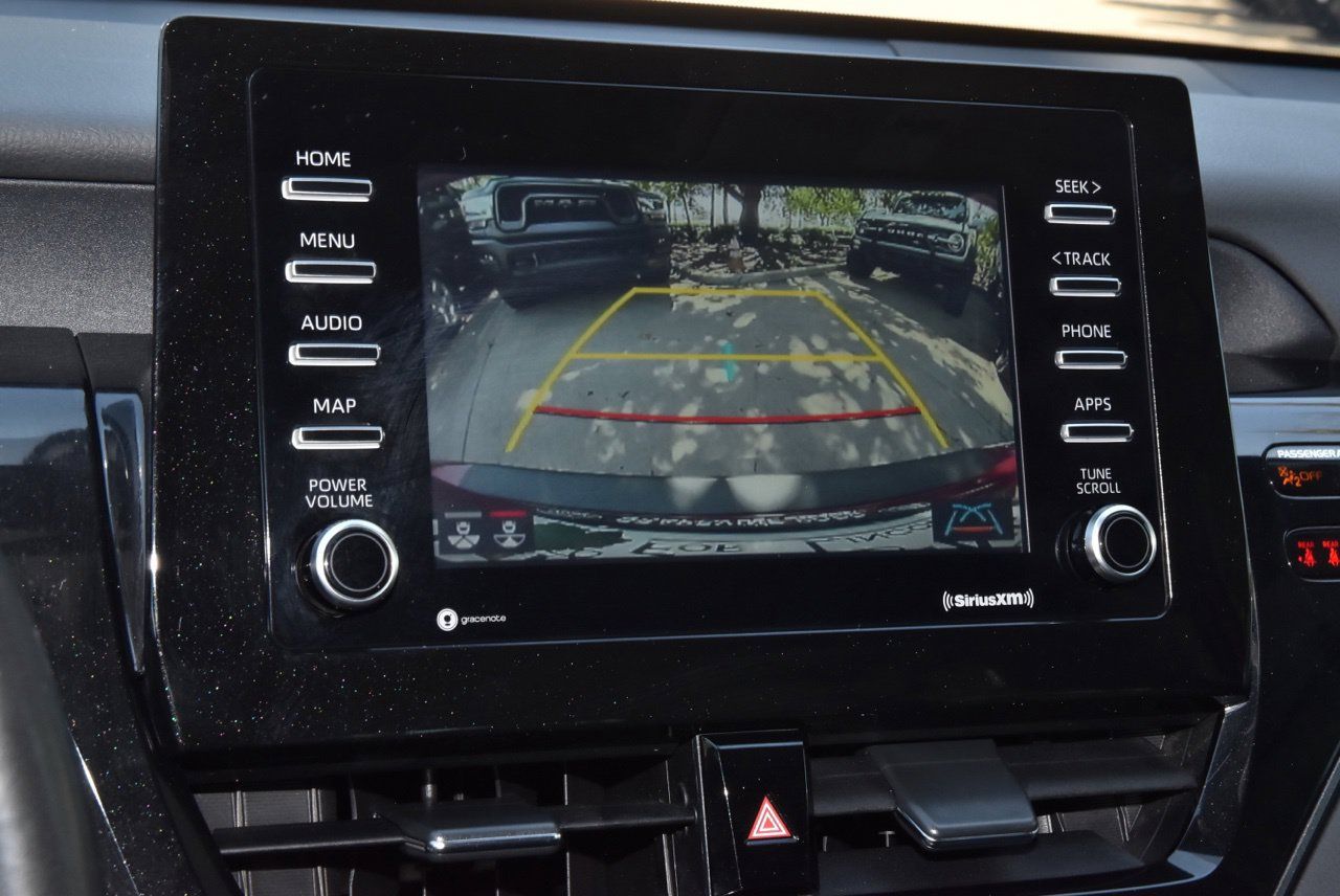 Used 2022 Toyota Camry SE w/ Convenience Package FWD image 27