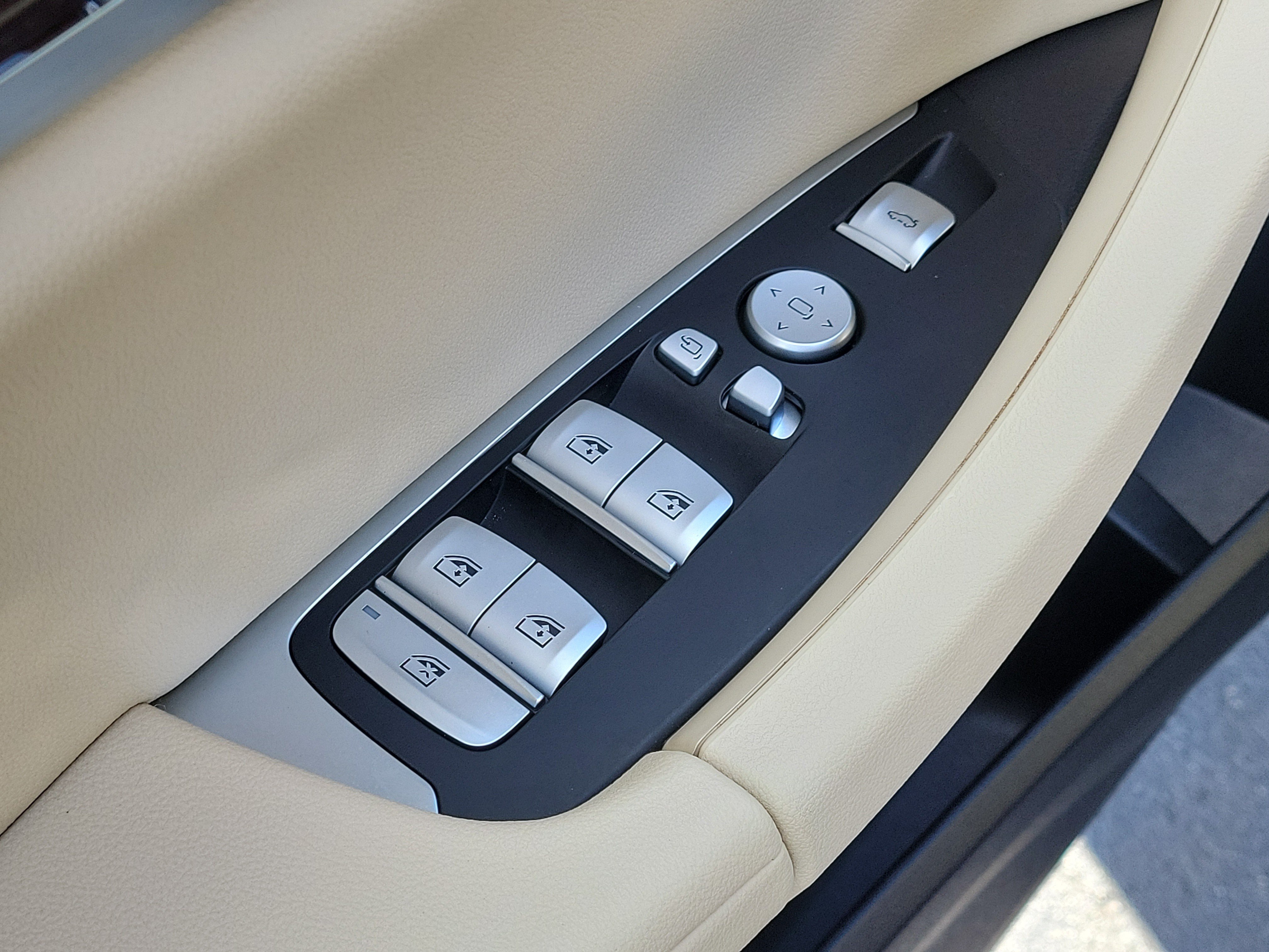 Used 2024 BMW X3 sDrive30i w/ Premium Package RWD image 20