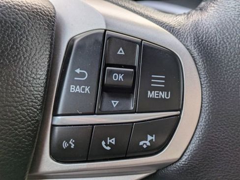 Used 2022 Ford Explorer XLT image 22