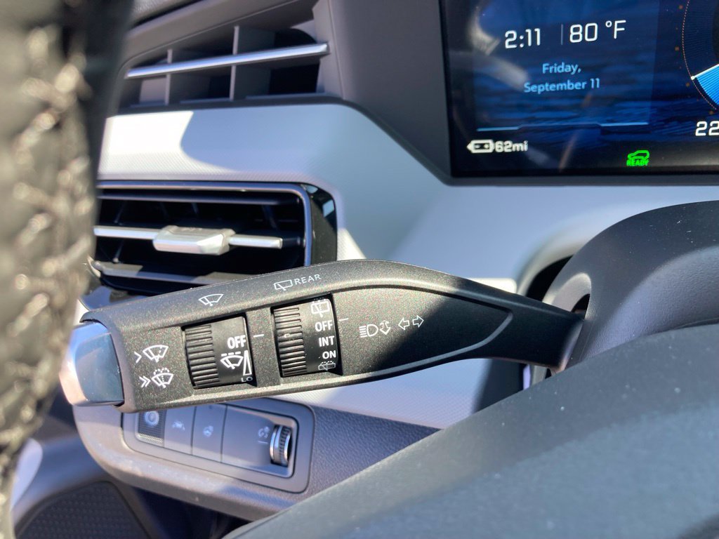 New 2027 Chevrolet Bolt LT w/ Comfort Package FWD image 18