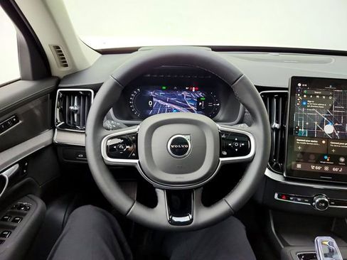 New 2026 Volvo XC90 T8 Ultra w/ Protection Package Premier image 25