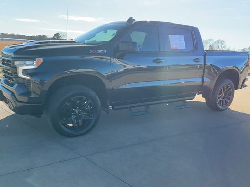 Certified 2024 Chevrolet Silverado 1500 LT Trail Boss w/ Convenience Package II image 4