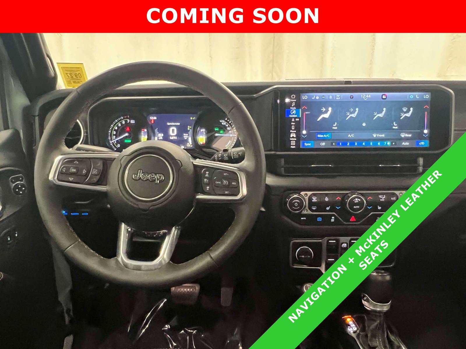 Used 2024 Jeep Wrangler Unlimited Sahara w/ Technology Group AWD/4WD image 15