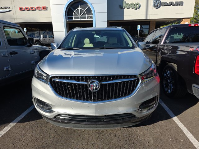 Used 2020 Buick Enclave Premium w/ Sun and Sites Package AWD/4WD image 2