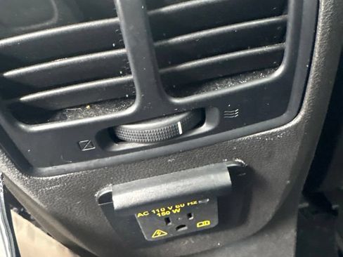 Used 2017 Ford Escape Titanium AWD/4WD image 13