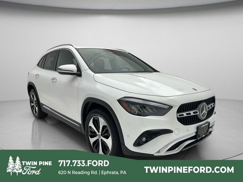 Used 2025 Mercedes-Benz GLA 250 4MATIC image 1