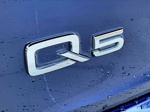 Used 2022 Audi Q5 2.0T Prestige w/ Prestige Package image 31