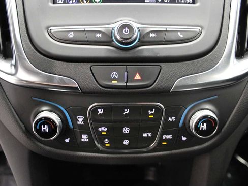 Used 2024 Chevrolet Equinox LT image 29