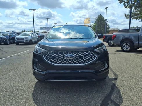 Certified 2024 Ford Edge SEL w/ Convenience Package AWD/4WD image 3