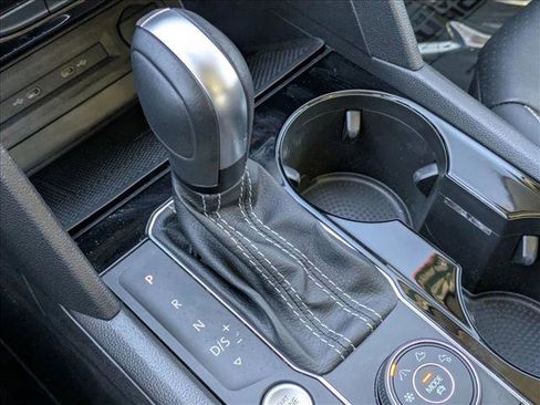 Used 2023 Volkswagen Atlas SEL image 12