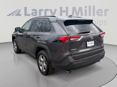 Used 2025 Toyota RAV4 XLE AWD/4WD image 3