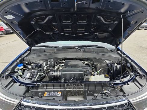 Used 2020 Ford Explorer XLT w/ Equipment Group 202A AWD/4WD image 14
