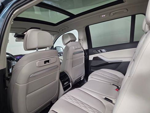 Used 2024 BMW X7 xDrive40i w/ Premium Package AWD/4WD image 24