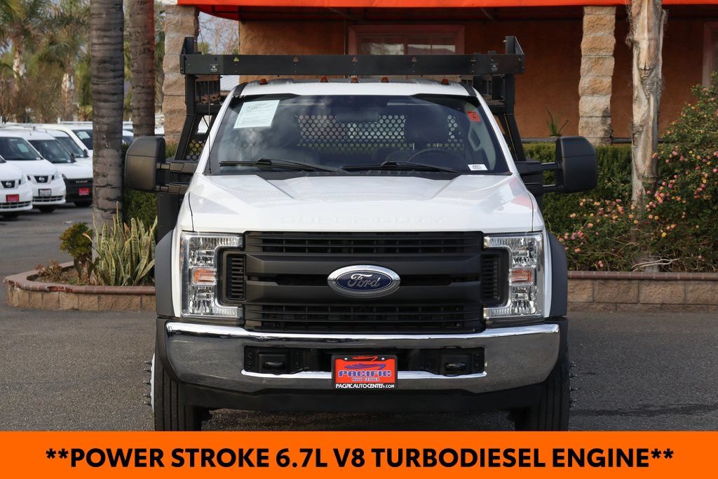 Used 2019 Ford F550 2WD Regular Cab Super Duty image 3