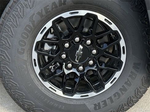 New 2026 Chevrolet Silverado EV Trail Boss w/ Premium Package image 11