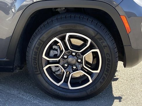 Used 2022 Jeep Grand Cherokee Trailhawk image 32