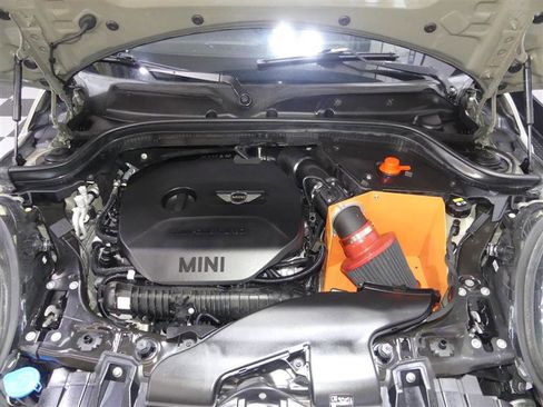 Used 2019 MINI Cooper S w/ Signature Upholstery Package image 11