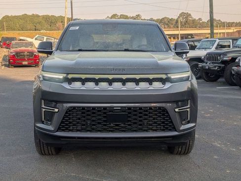 New 2026 Jeep Grand Wagoneer 2WD image 3