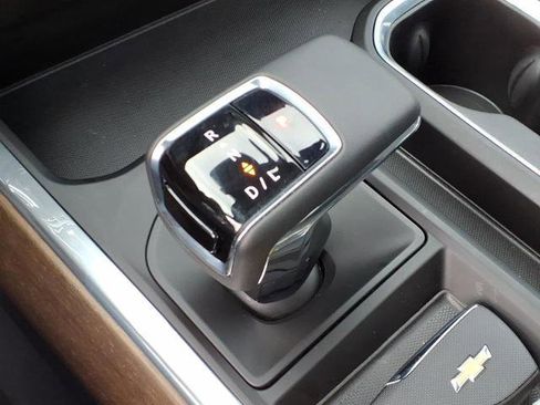 Used 2024 Chevrolet Silverado 1500 High Country w/ High Country Premium Package image 15