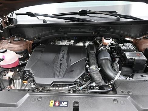 Used 2025 Hyundai Santa Fe XRT AWD/4WD image 33