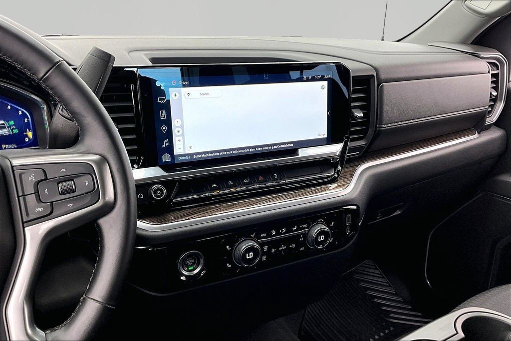 Used 2023 Chevrolet Silverado 1500 LT AWD/4WD image 6