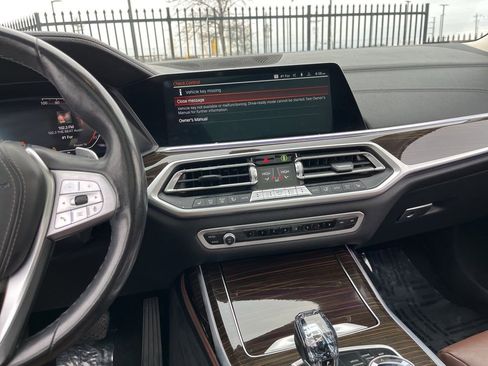 Used 2022 BMW X7 xDrive40i w/ Parking Assistance Package image 20