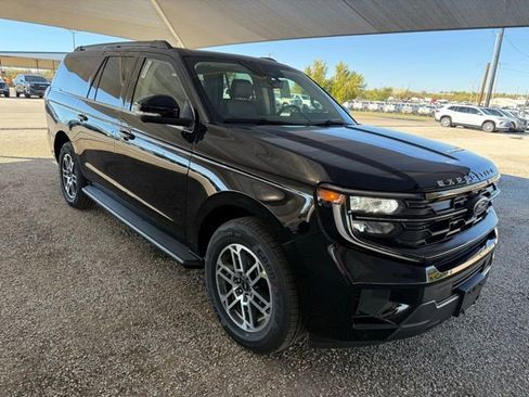 New 2025 Ford Expedition Max Active image 1