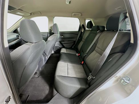 Used 2025 Nissan Rogue SV image 26