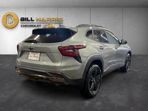 New 2026 Chevrolet Trax ACTIV w/ Driver Confidence Package image 2