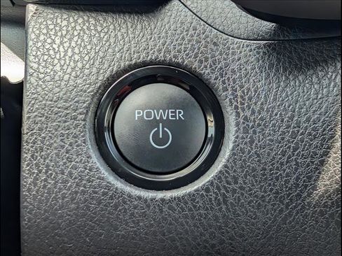Used 2025 Toyota Camry XSE AWD/4WD image 11