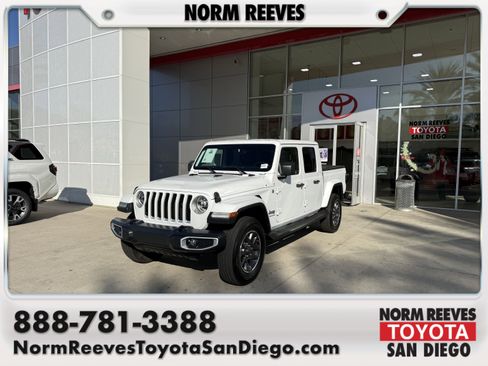Used 2020 Jeep Gladiator Overland image 1