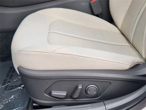 Certified 2023 Hyundai Sonata SEL w/ Convenience Package image 18