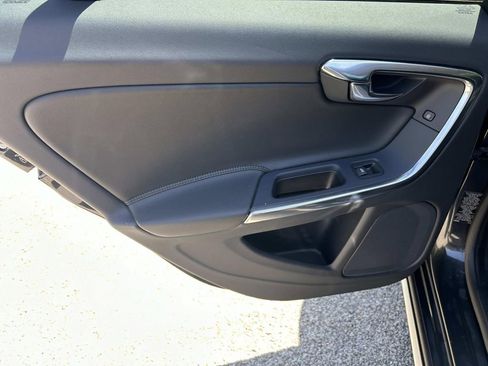 Used 2013 Volvo S60 T5 FWD image 21