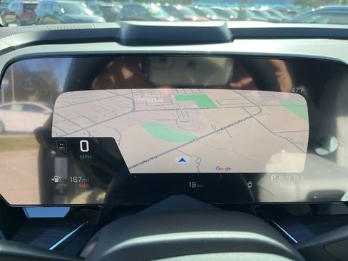 New 2025 Chevrolet Suburban Premier image 25