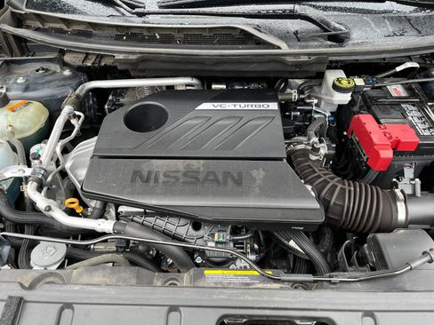 Used 2025 Nissan Rogue SV image 34