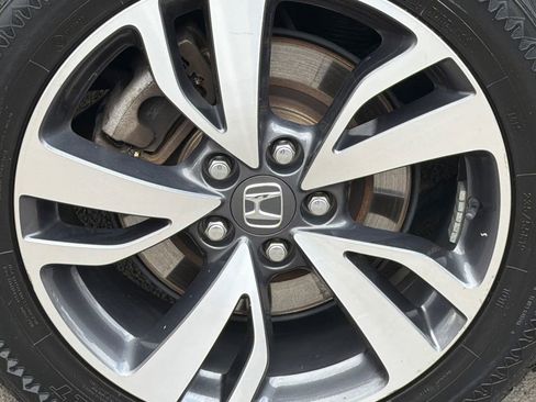 Used 2021 Honda Odyssey Touring image 6