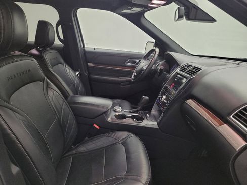 Used 2018 Ford Explorer Platinum AWD/4WD image 21