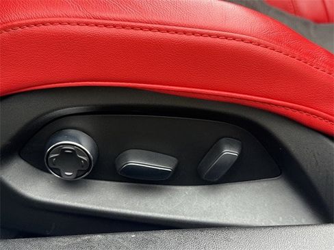 Used 2023 Chevrolet Corvette Stingray Premium Conv w/ Z51 Performance Package image 27