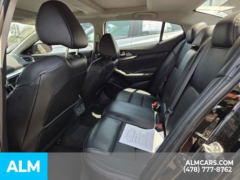 Used 2023 Nissan Maxima SL FWD image 5