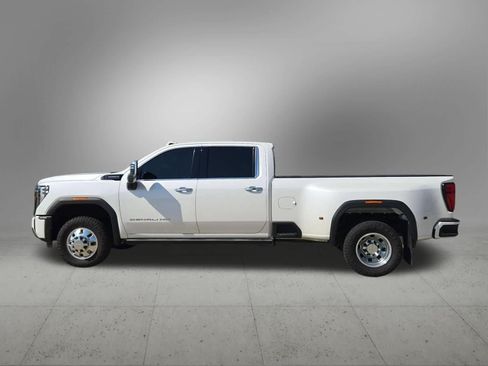 Used 2024 GMC Sierra 3500 Denali Ultimate AWD/4WD image 3
