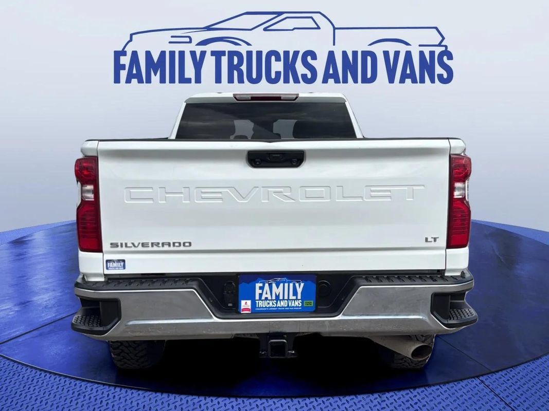 Used 2024 Chevrolet Silverado 2500 LT w/ Convenience Package AWD/4WD image 4