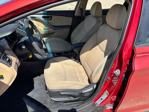 Used 2012 Hyundai Elantra GLS image 10