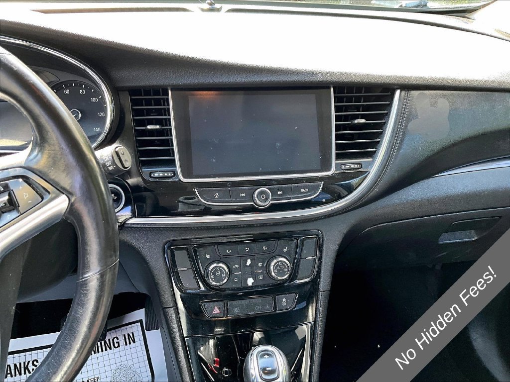Used 2018 Buick Encore Essence FWD image 6