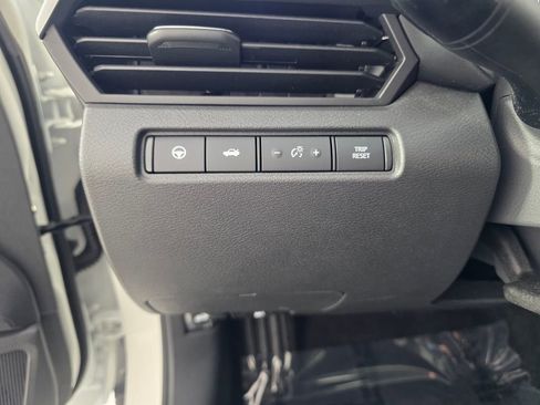 Used 2024 Nissan Altima 2.5 SL FWD image 25