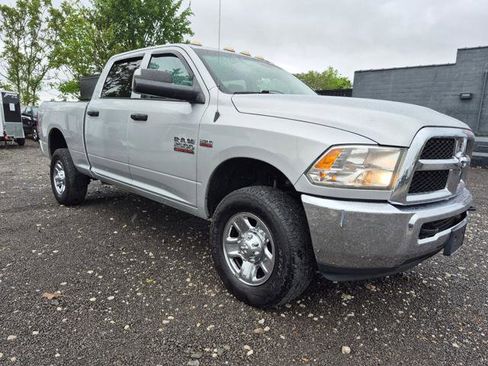 Used 2018 RAM 2500 Tradesman w/ Chrome Appearance Group AWD/4WD image 4