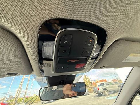 Used 2023 Hyundai Santa Fe SEL image 28