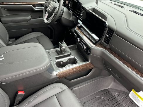 New 2026 GMC Sierra 1500 Elevation w/ Elevation Premium Package AWD/4WD image 16